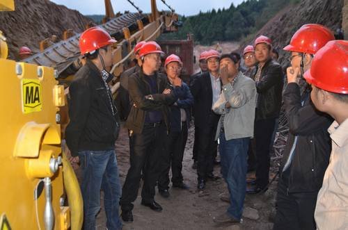 副局長董蜀良一行到武引西梓干渠工程檢查指導(dǎo)工作