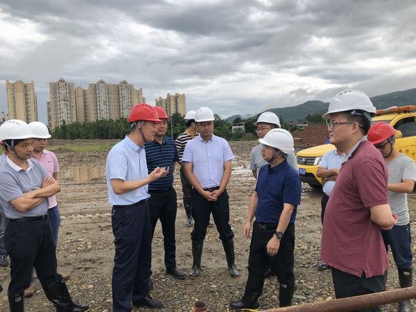 省水利廳副廳長王華到金堂盤龍寺項(xiàng)目開展災(zāi)后安全檢查