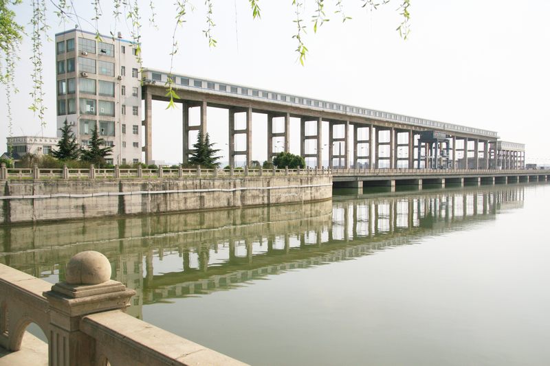 綿陽三江水電綜合工程攔河閘壩